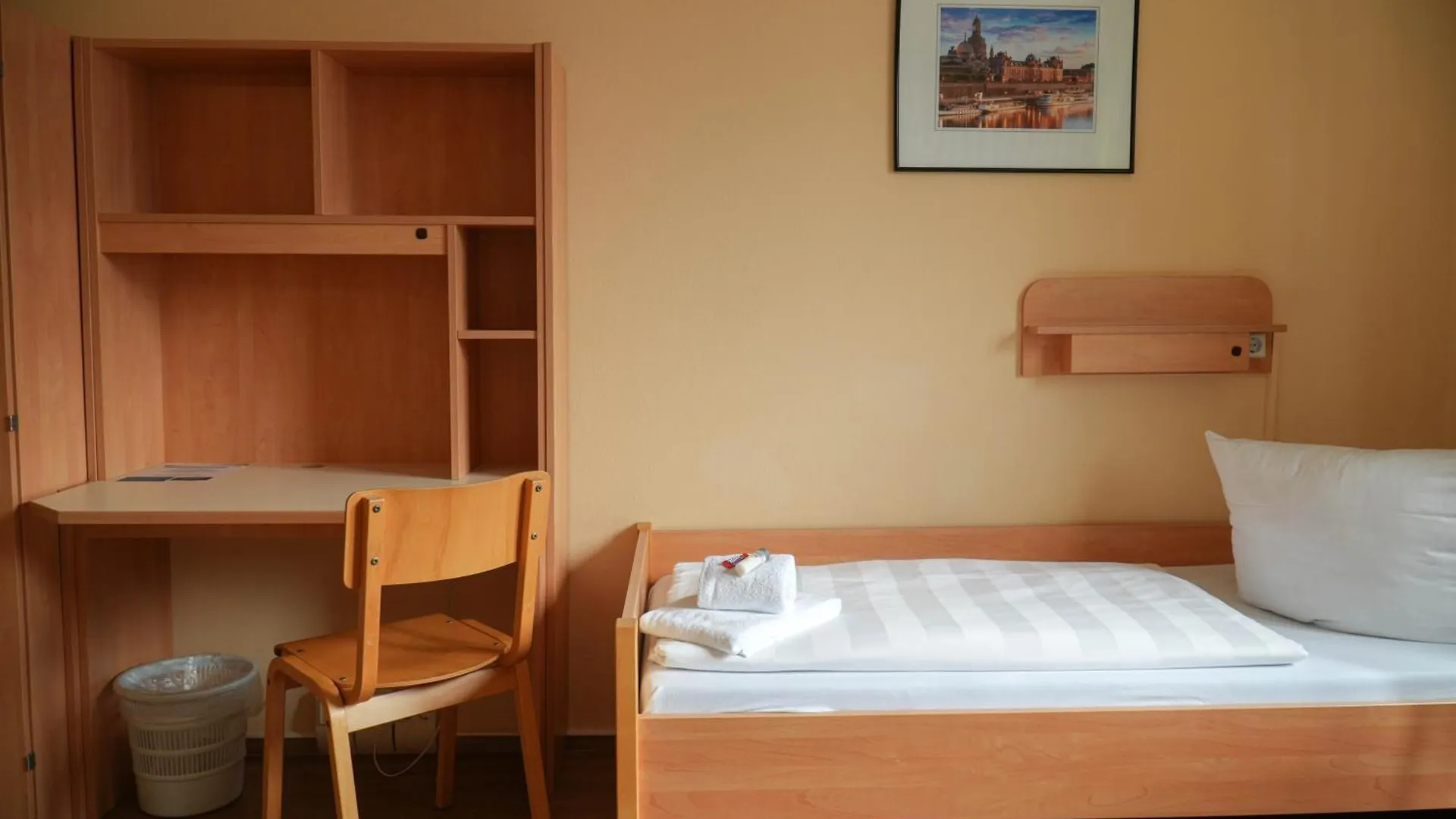 Hostel Djh Jugendherberge Dresden - Jugendgaestehaus